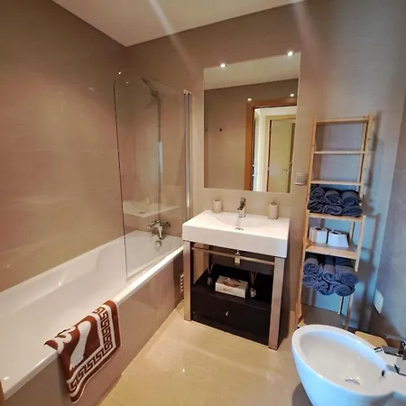 2 Bedroom Penthouse Olhos De Agua 알부페이라